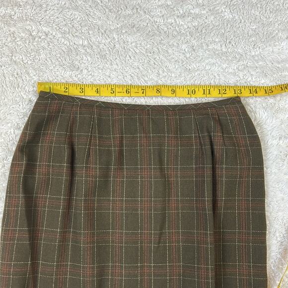 Y2K Kasper A.S.L. Petite two piece Green check and velvet collar skirt suit, 4P - Picture 9 of 12